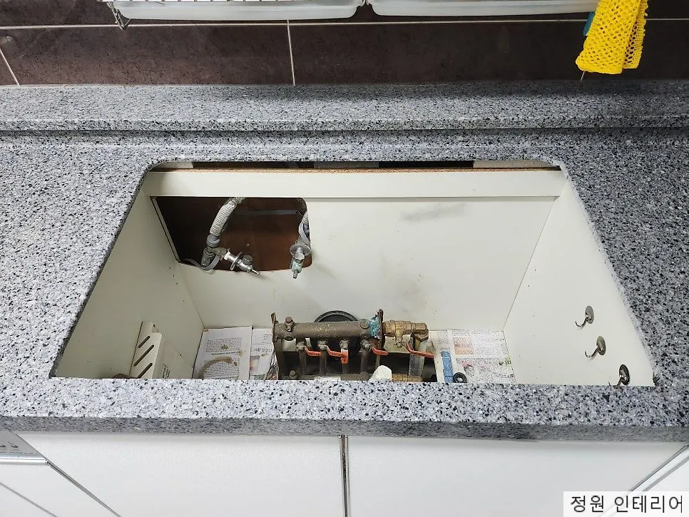 대구 사각싱크볼 교체 │ AK 스테디 860 거위목 TA200 수전 시공│ 달서구 성서삼성한국형아파트 주방 리모델링 사례 현장 사진 11