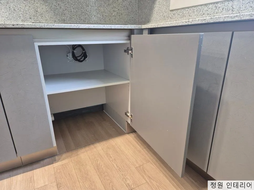 김해 로봇청소기장 리폼 시공기 │ 구산푸르지오파크테르 아파트 로보락 S9 Ultra MaxV 현장 사진 23