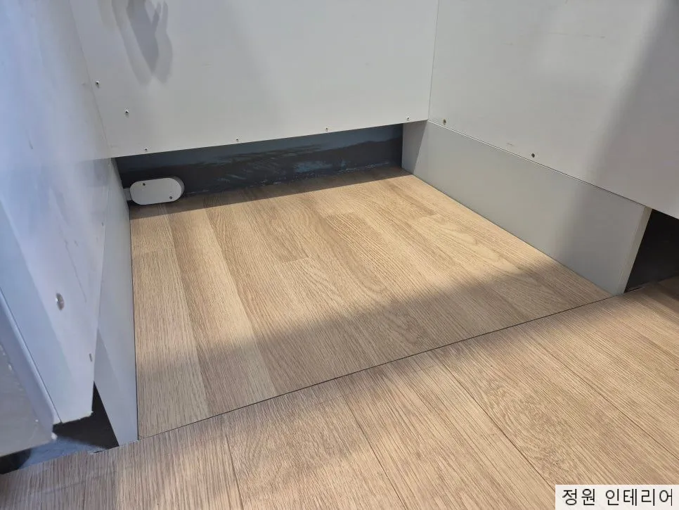 김해 로봇청소기장 리폼 시공기 │ 구산푸르지오파크테르 아파트 로보락 S9 Ultra MaxV 현장 사진 21