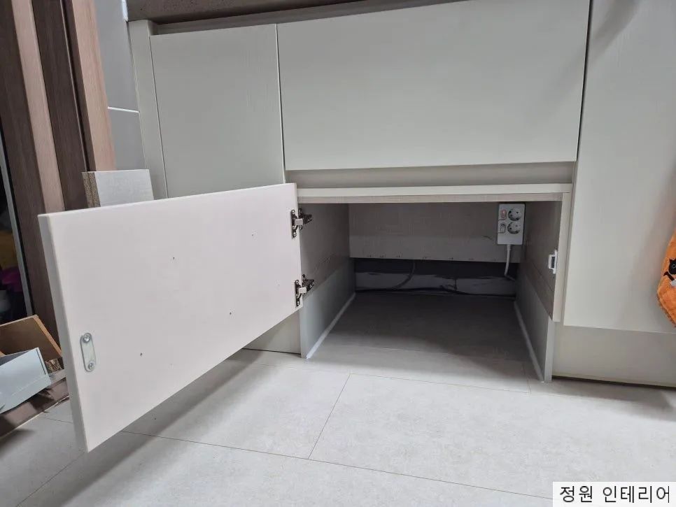 울산 직배수 로봇청소기 수납장 리폼 제작 by송정반도유보라아이비파크 현장 사진 11